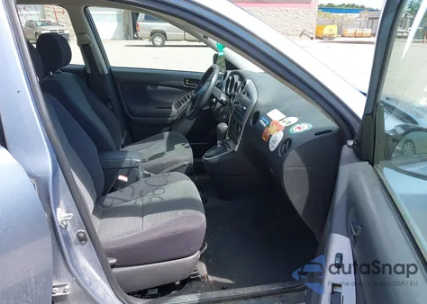 2005 Toyota Matrix из США, поврежденный, VIN 2T1KR32EX5C551820